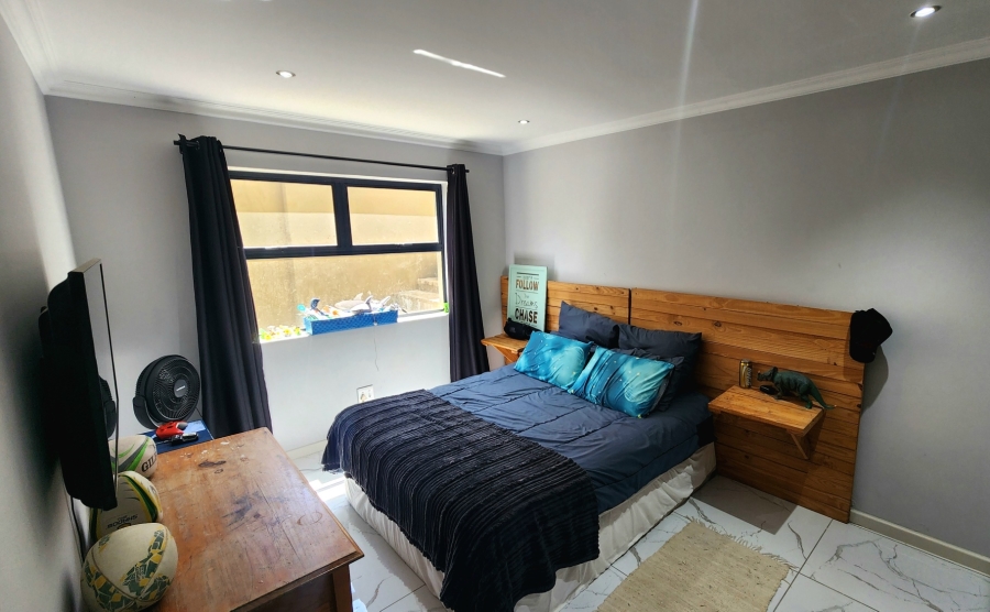 3 Bedroom Property for Sale in Hartenbos Heuwels Western Cape